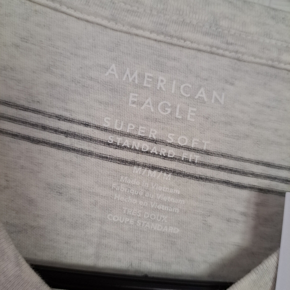 NWT AEO Light Gray Striped Super Soft Standard Fit Tshirt - Picture 5 of 6